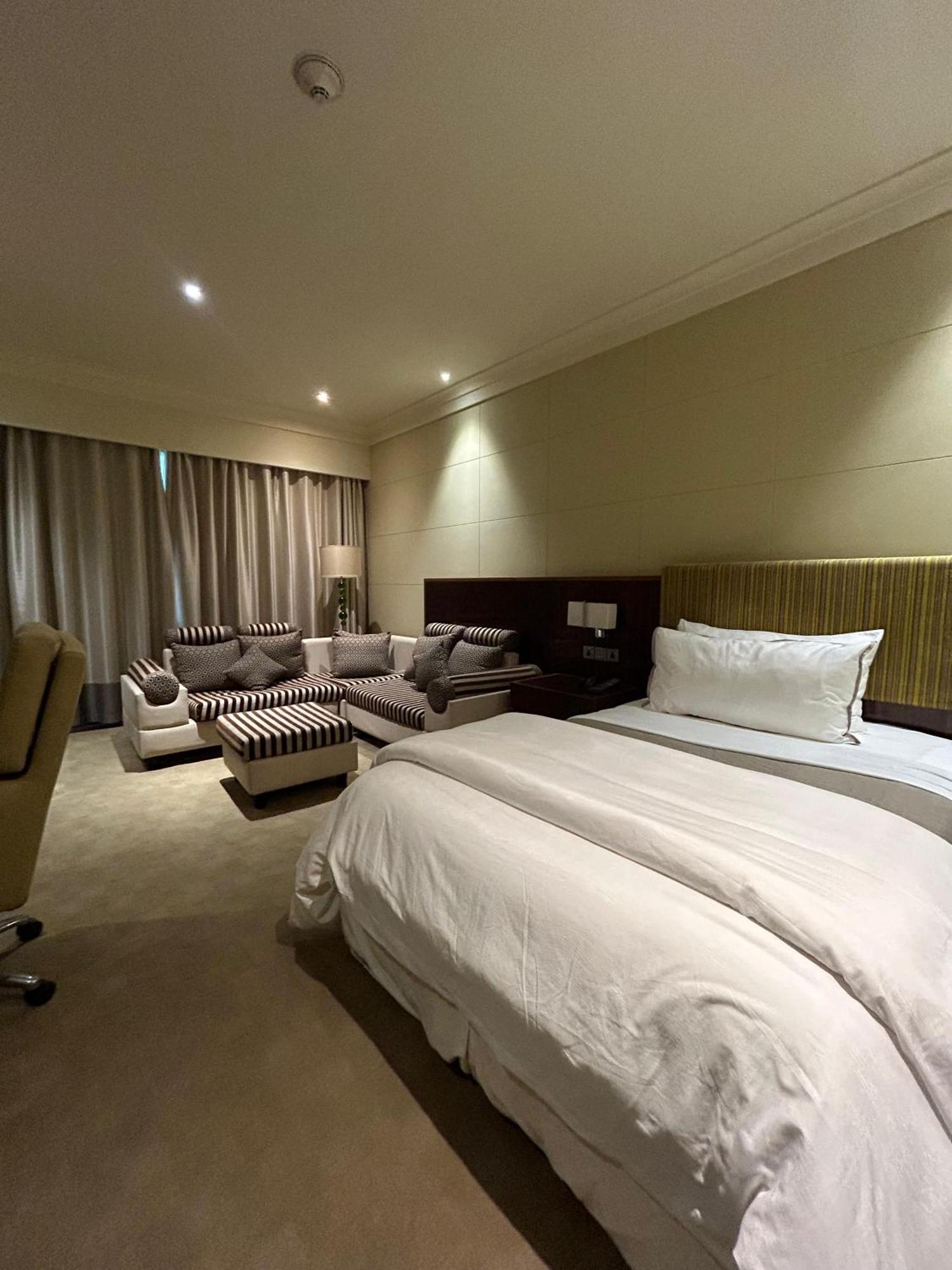 The Westin Pune Koregaon Park Exterior photo